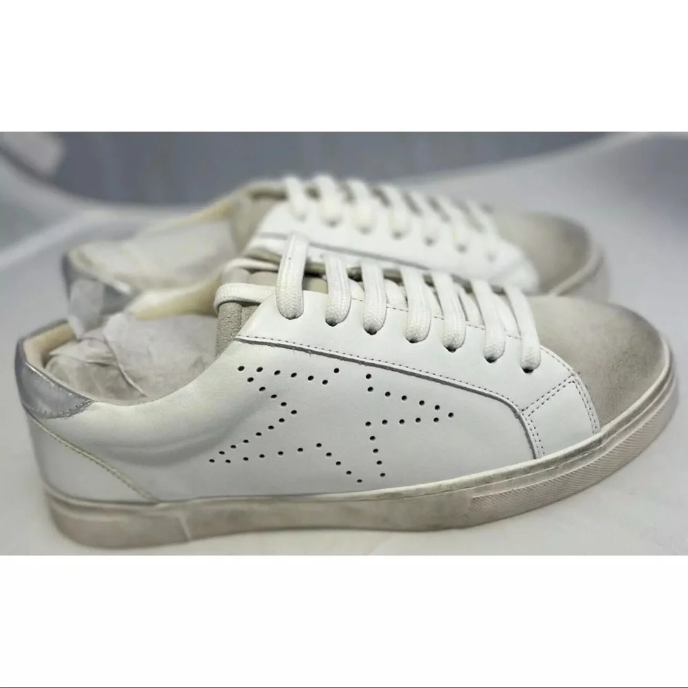 Steve Madden Women’s Rezume Distressed White Silver Star Lace Up Sneaker Size 11